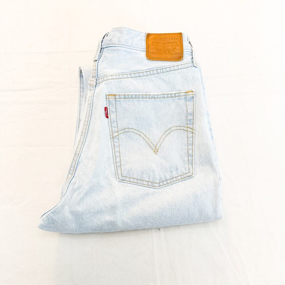 Levi's Ribcage Straight Ankle Light Wash Denim Jeans Button Fly Size 29